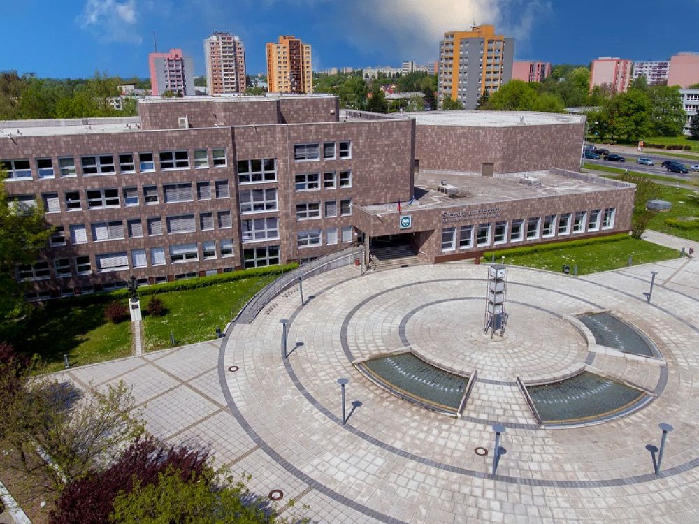 Fotografie
školy Slezská univerzita v Opavě