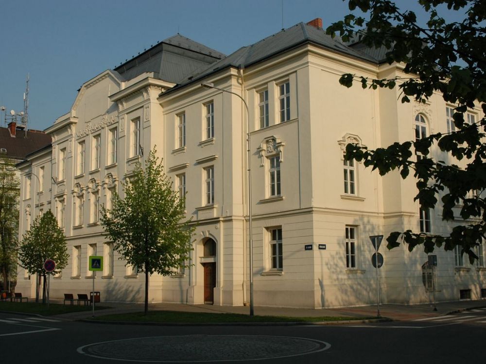 Fotografie
                                školy Ostravská univerzita