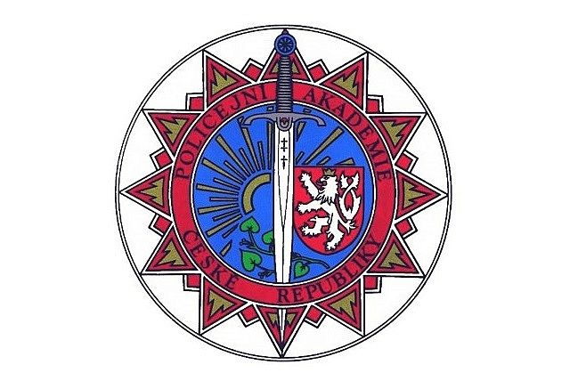 Logo
školy Policejní akademie České republiky v Praze